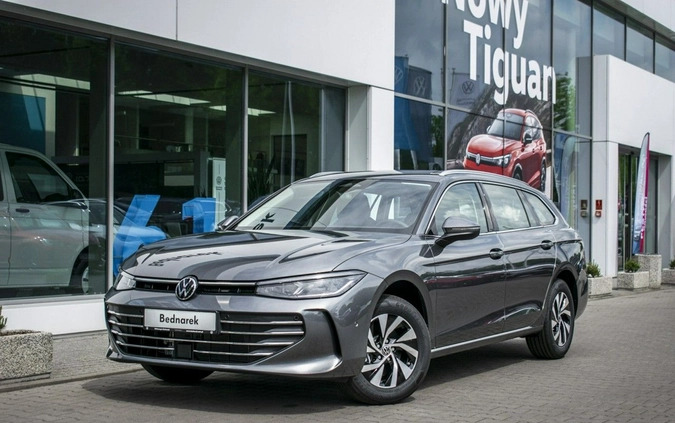 Volkswagen Passat cena 192500 przebieg: 5, rok produkcji 2024 z Ostrów Lubelski małe 277